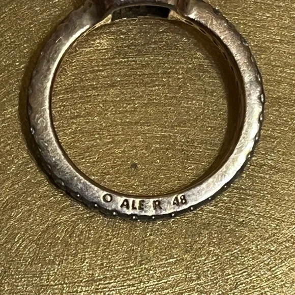 Pandora Square Sparkle Ring - Picture 3 of 14